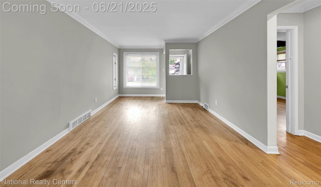 3572 Tyler Ave, Berkley, MI 48072 - unfurnished room with light wood-type flooring and ornamental molding