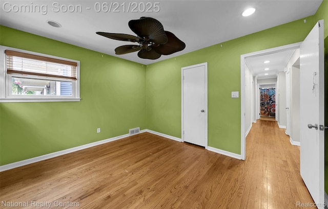 3572 Tyler Ave, Berkley, MI 48072 - unfurnished room featuring wood finished floors, ceiling fan, and recessed lighting