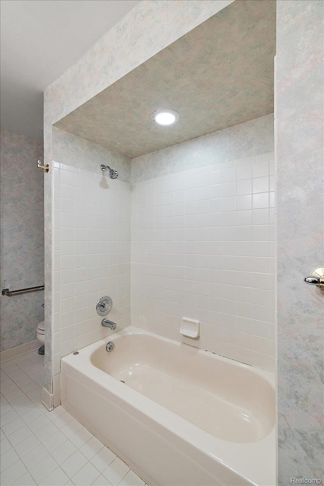 55728 Lorraine Dr Unit 20, Utica, MI 48316 - full bathroom with tile patterned floors, bathtub / shower combination, and recessed lighting