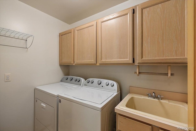 55728 Lorraine Dr Unit 20, Utica, MI 48316 - laundry area featuring cabinet space and washing machine and clothes dryer
