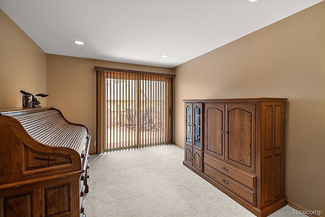 55728 Lorraine Dr Unit 20, Utica, MI 48316 - sitting room with light carpet and recessed lighting