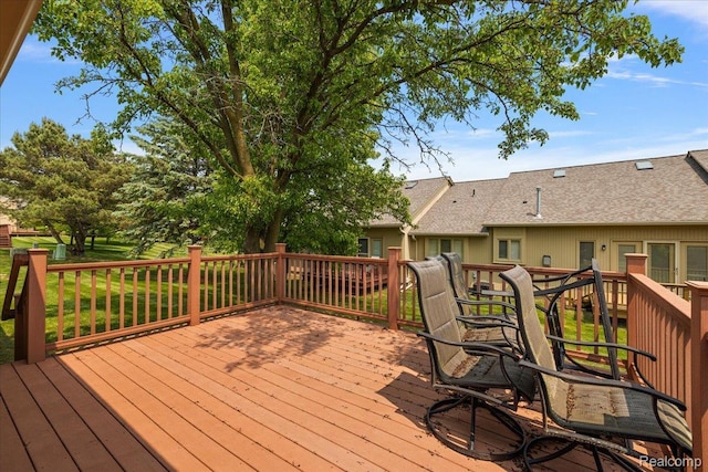 55728 Lorraine Dr Unit 20, Utica, MI 48316 - view of deck
