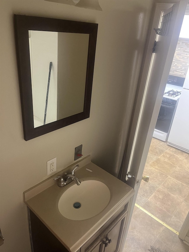 1021 2nd St, Flint, MI 48503 - bathroom featuring vanity
