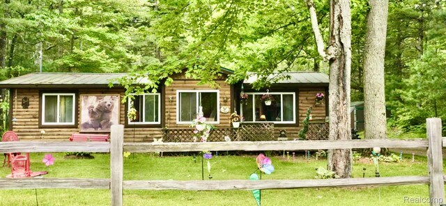371 Baldwin Resort, East Tawas, MI 48730 - photo 2