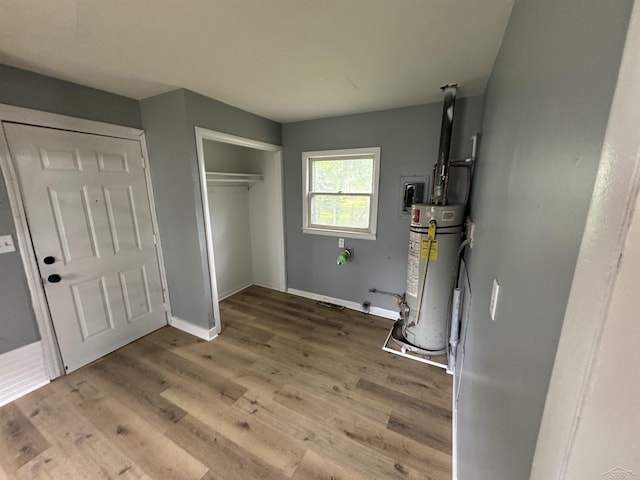 1807 Union Ave, Saginaw, MI 48602 - utility room with gas water heater
