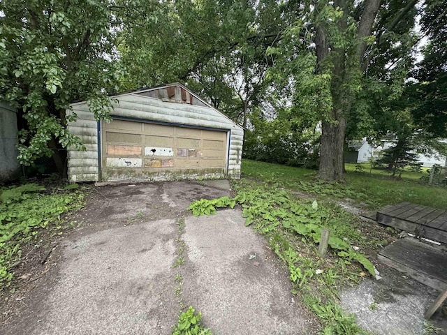 1807 Union Ave, Saginaw, MI 48602 - view of detached garage