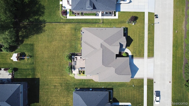 48913 Pinebrook Dr, Utica, MI 48315 - aerial view