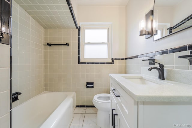 15648 Stricker Ave, Sterling Heights, MI 48021 - full bathroom featuring vanity, plenty of natural light, tile walls, and shower / washtub combination