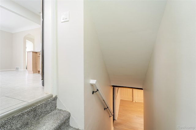 15648 Stricker Ave, Sterling Heights, MI 48021 - stairway featuring arched walkways