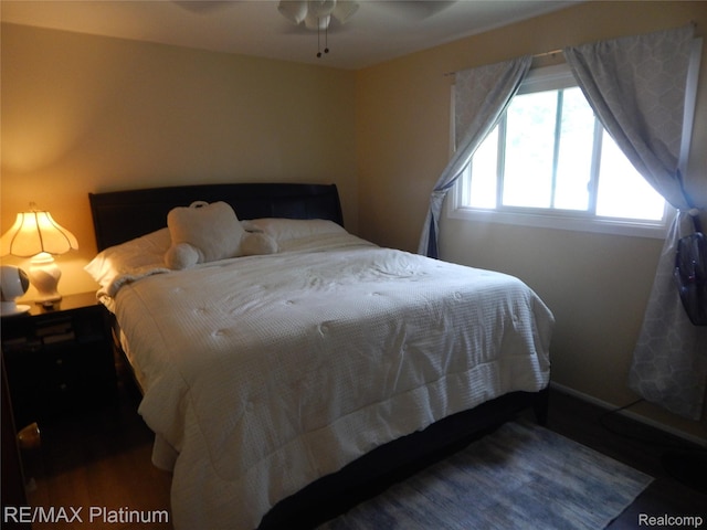 15274 Regina Ave, Allen Park, MI 48101 - bedroom with wood finished floors and baseboards