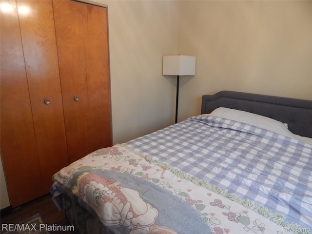15274 Regina Ave, Allen Park, MI 48101 - bedroom featuring a closet and wood finished floors