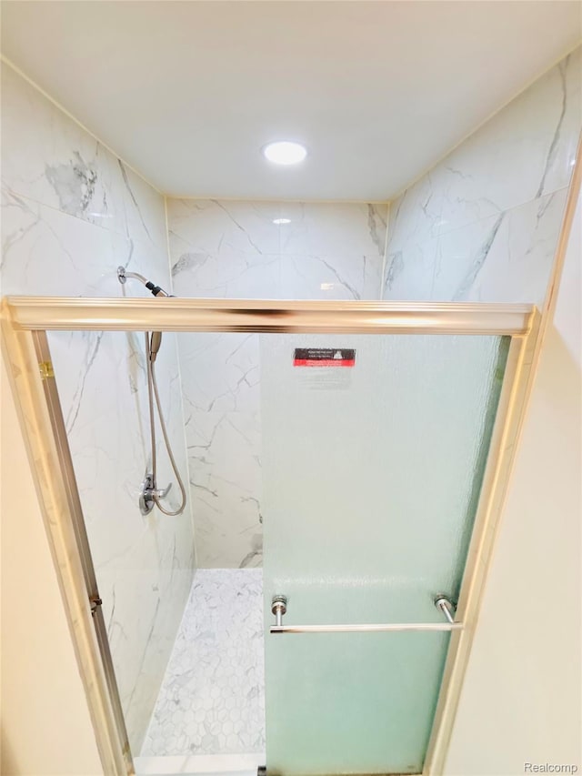 26046 Eureka Dr, Warren, MI 48091 - full bathroom featuring a marble finish shower and recessed lighting