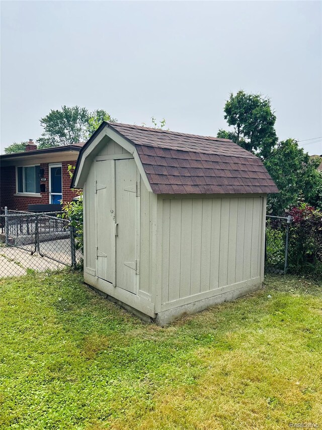 26046 Eureka Dr, Warren, MI 48091 - view of shed