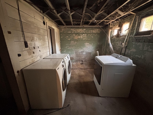 1407 Michigan Ave, Alma, MI 48801 - washroom with washing machine and clothes dryer