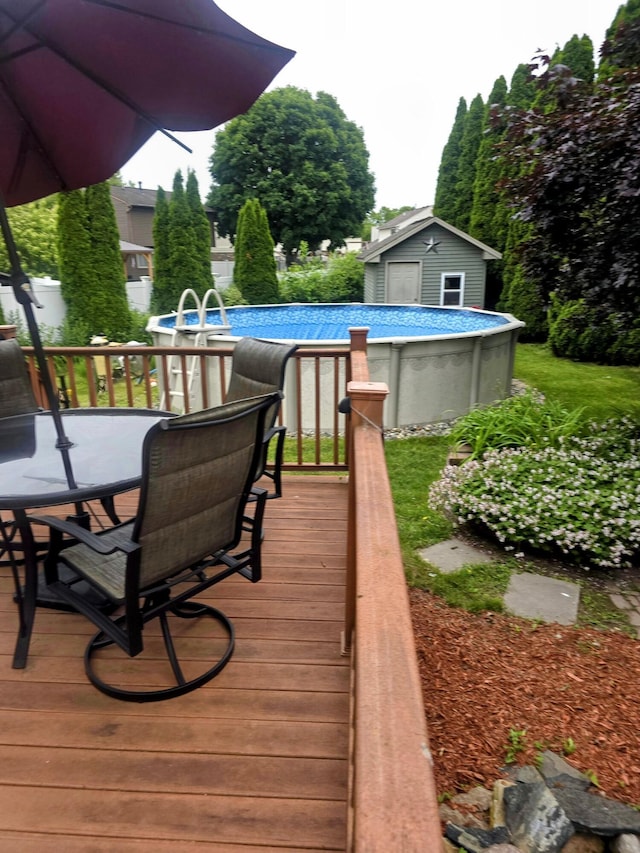 24825 Timber Ridge Trl, Flat Rock, MI 48134 - wooden deck with an outdoor pool