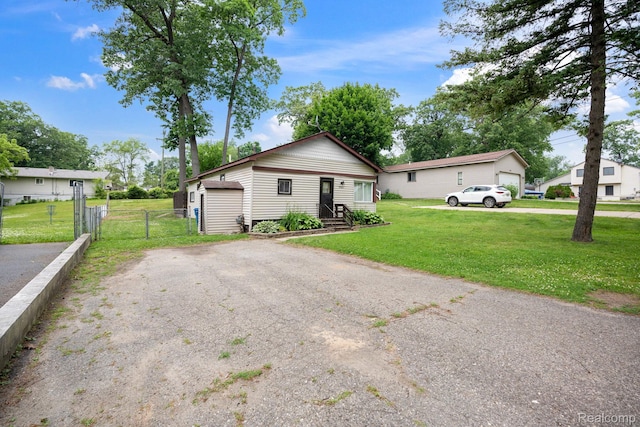 2263 Overridge Ave, Waterford, MI 48327 - view of front facade