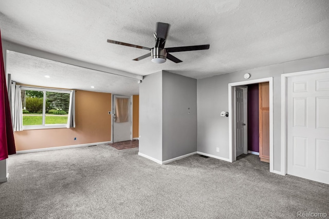 2263 Overridge Ave, Waterford, MI 48327 - unfurnished room with a ceiling fan, a textured ceiling, and carpet floors