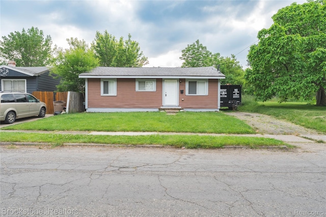 853 Melrose St, Pontiac, MI 48340 - view of front of property with entry steps