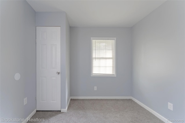 853 Melrose St, Pontiac, MI 48340 - unfurnished bedroom featuring carpet and baseboards