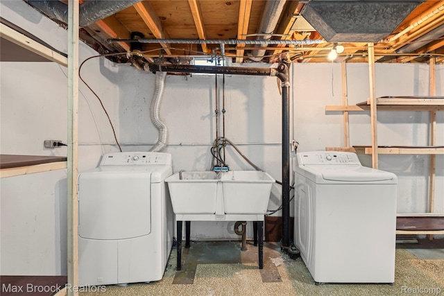 29656 Brentwood St, Southfield, MI 48076 - laundry room featuring washer and clothes dryer