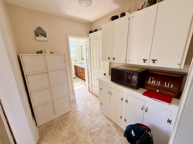 16130 Addison Rd, Addison, MI 49220 - hallway featuring wallpapered walls