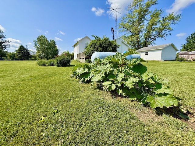 16130 Addison Rd, Addison, MI 49220 - view of green lawn