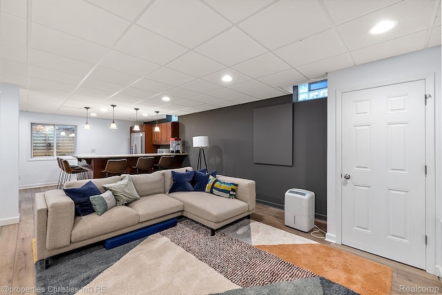 1174 Lakeside Dr, Birmingham, MI 48009 - living room featuring light wood finished floors, a drop ceiling, and recessed lighting