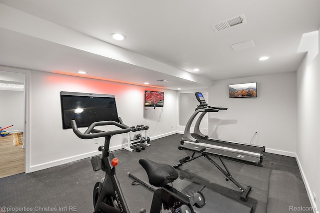 1174 Lakeside Dr, Birmingham, MI 48009 - exercise area featuring recessed lighting