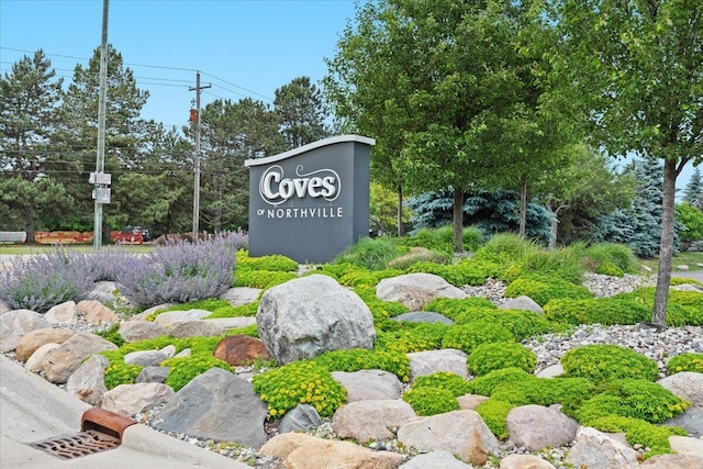 21112 Boulder Cir, Northville, MI 48167 - view of community sign