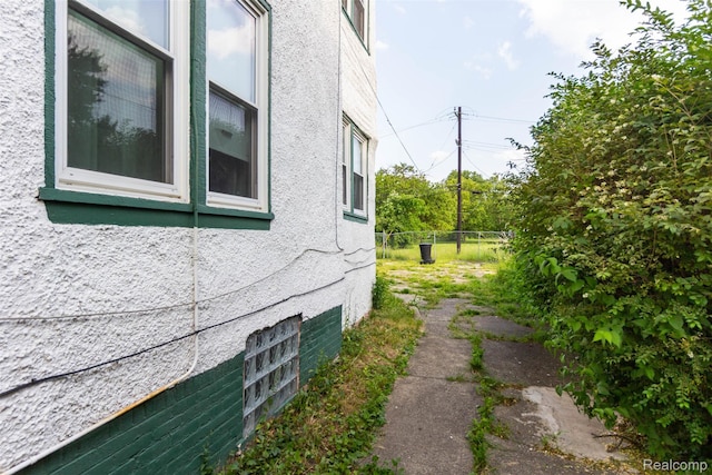 318 Chandler St, Detroit, MI 48202 - view of side of home