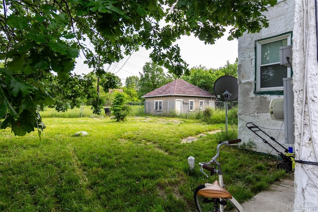 318 Chandler St, Detroit, MI 48202 - view of yard