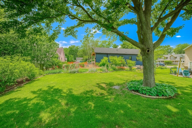 108 S Berrien St, New Buffalo, MI 49117 - view of grassy yard