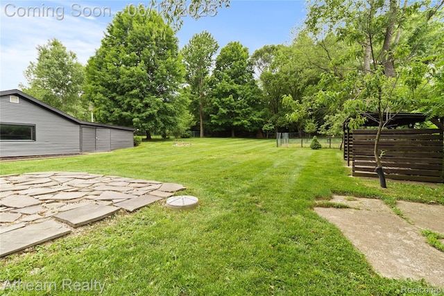 10129 Nimphie Rd, Fenton, MI 48430 - view of yard with a patio