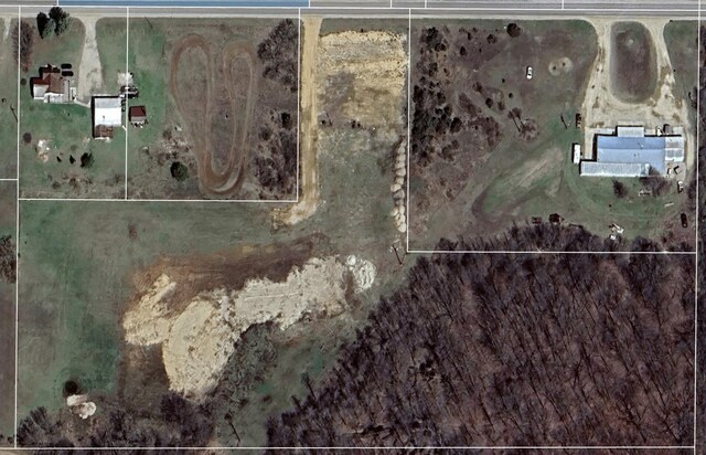 8386 E Sidney Rd, Crystal, MI 48818