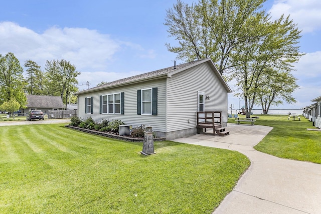 10913 E Houghton Lake Dr, Houghton Lake, MI 48629