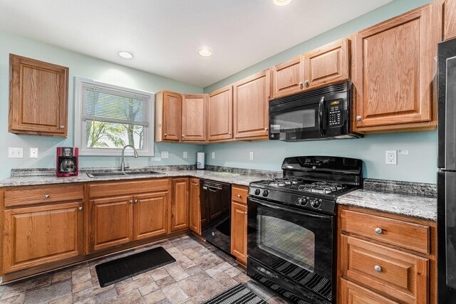 10913 E Houghton Lake Dr, Houghton Lake, MI 48629