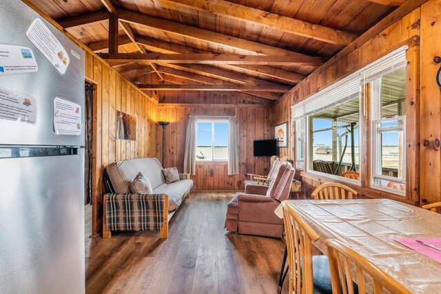 10913 E Houghton Lake Dr, Houghton Lake, MI 48629