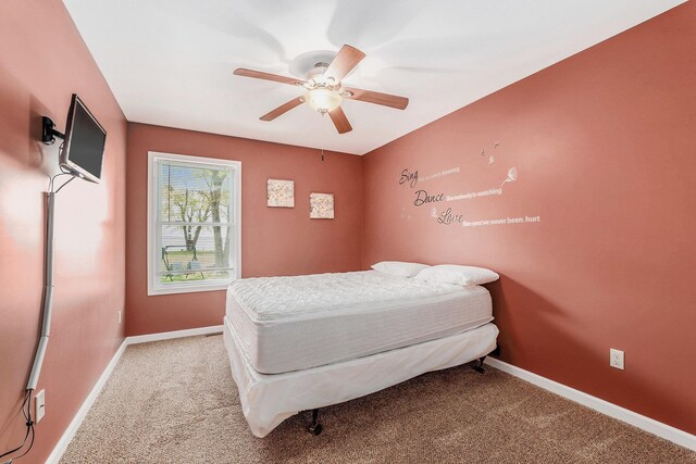10913 E Houghton Lake Dr, Houghton Lake, MI 48629