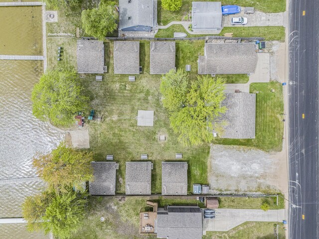 10913 E Houghton Lake Dr, Houghton Lake, MI 48629