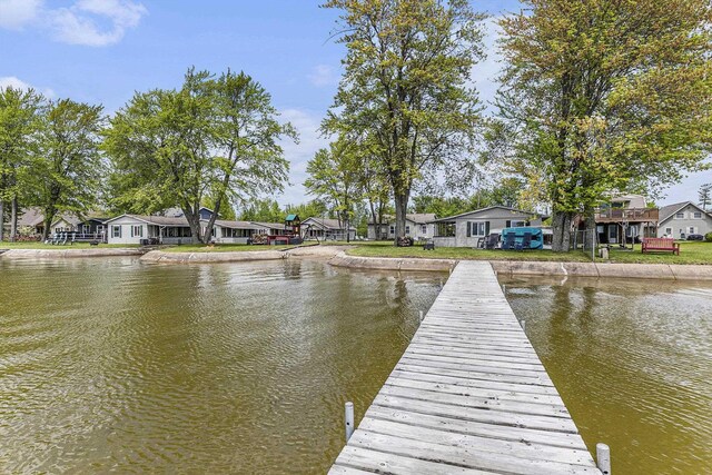 10913 E Houghton Lake Dr, Houghton Lake, MI 48629