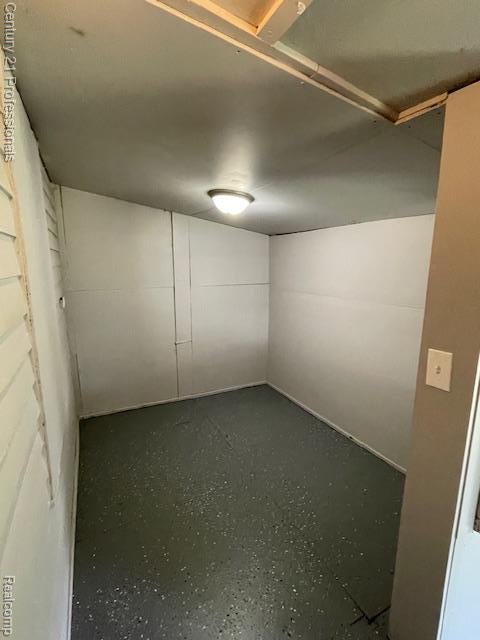 2135 Jarvis Ave, Warren, MI 48091 - view of below grade area