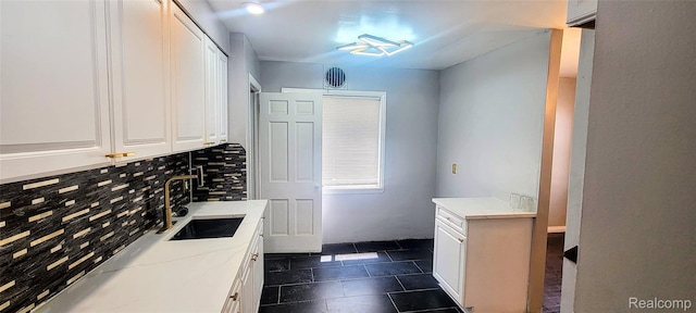 18978 Indiana St, Detroit, MI 48221 - laundry room with a sink