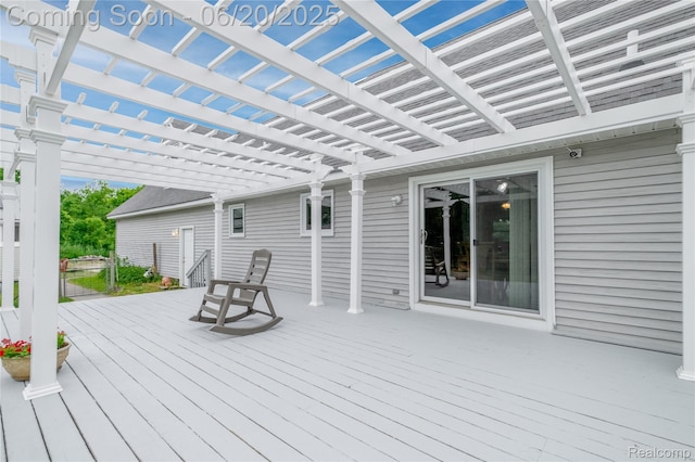 8420 Beers Rd, Swartz Creek, MI 48473 - deck with a pergola