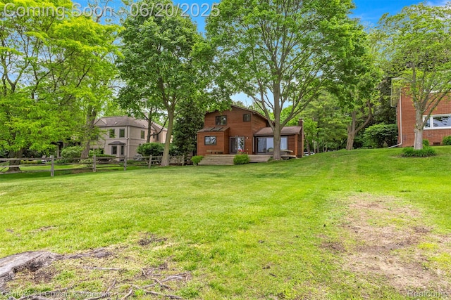 3150 Wellington Ct, West Bloomfield, MI 48324 - view of grassy yard
