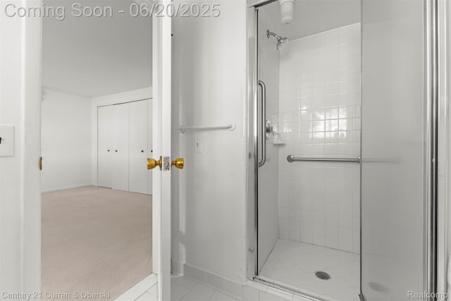 3150 Wellington Ct, West Bloomfield, MI 48324 - bathroom with a shower stall