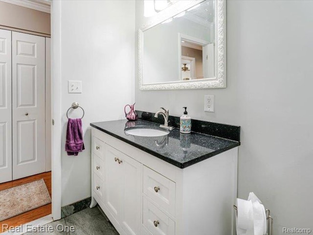 871 Vanderpool Dr, Troy, MI 48083 - bathroom featuring vanity