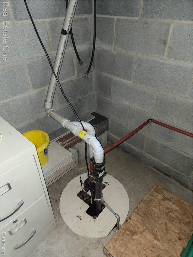 871 Vanderpool Dr, Troy, MI 48083 - basement view of concrete block wall