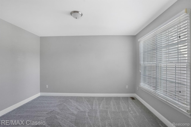 24825 Reeds Pointe Dr, Novi, MI 48374 - unfurnished room with carpet floors and baseboards