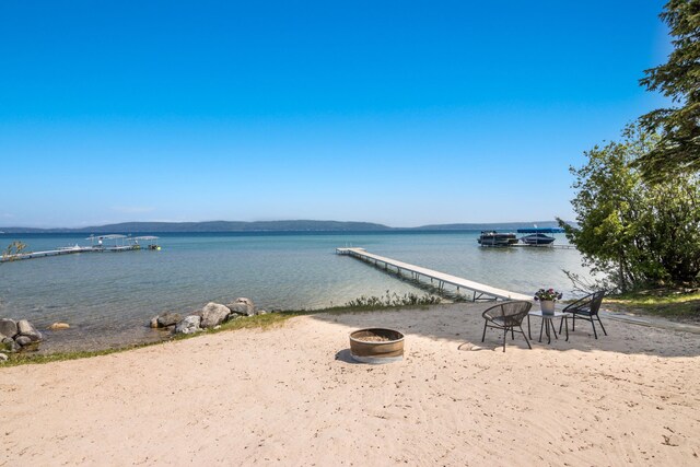 1765 S Shore E, Frankfort, MI 49635