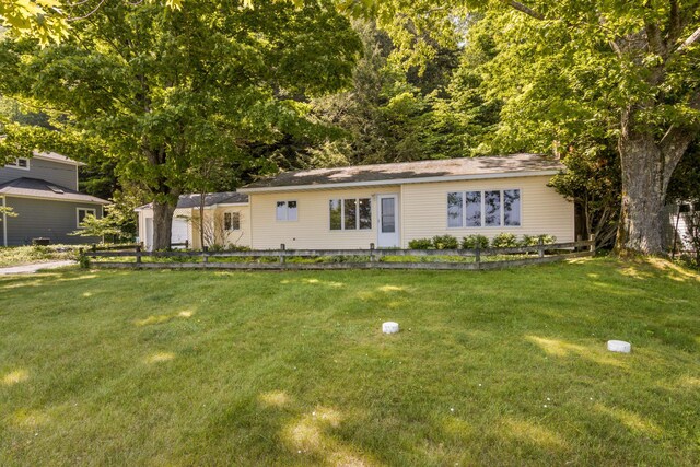 1765 S Shore E, Frankfort, MI 49635